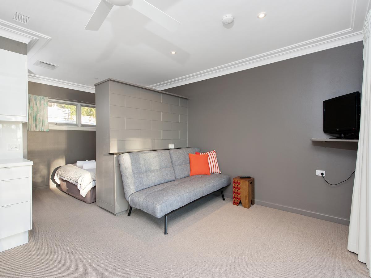 Dutchies Motel Nelson Bay & Dutchmans Beach Apartments Extérieur photo